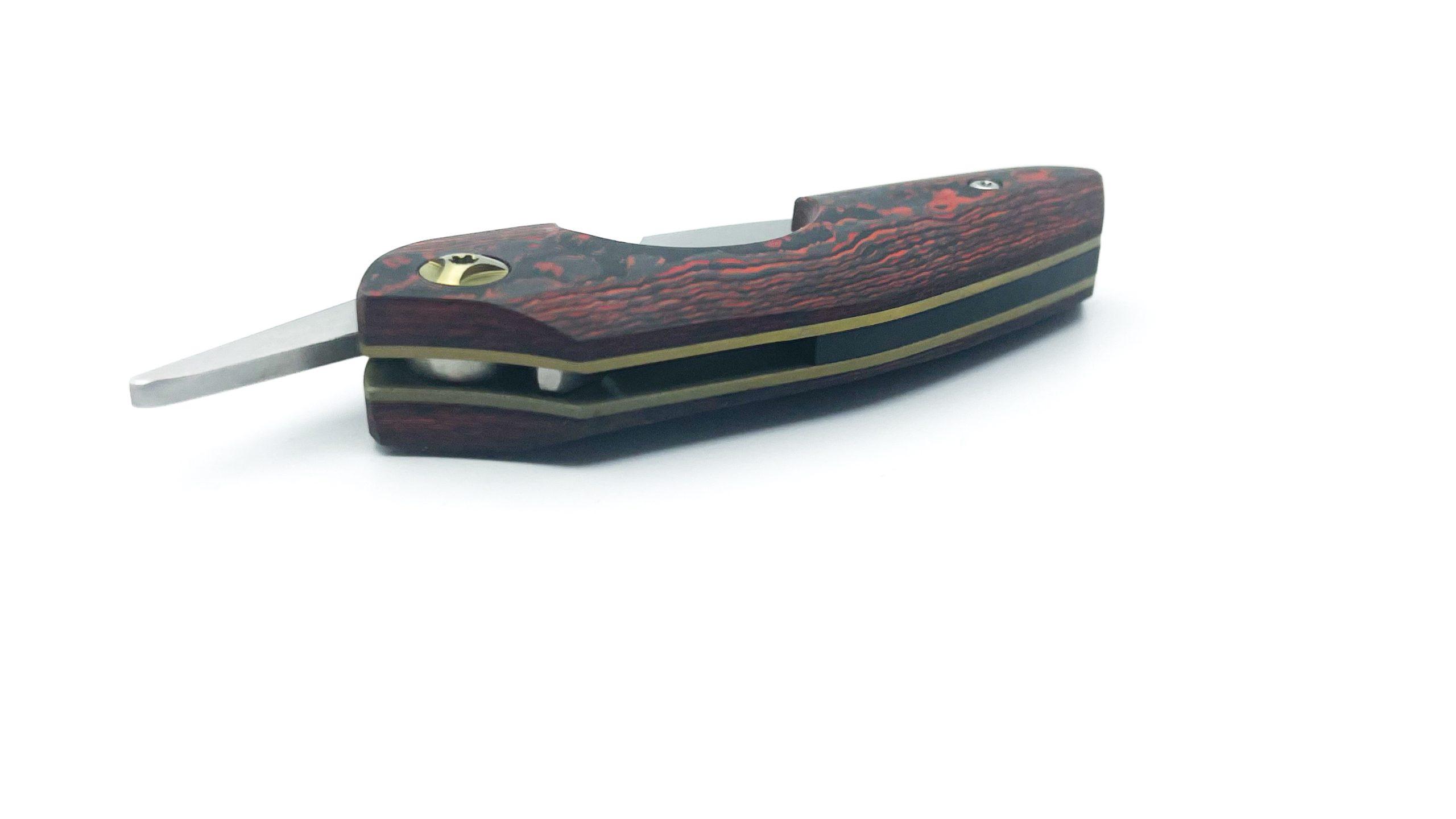 NAVAJAS BARBUDO, Magallanes Zigarren Cutter Tool Messer FATCARBON RED LAVA FLOW, GELBE SCHRAUBEN & LINER, SCHWARZER BACKSPACER, M390 Nr. 22 – Bild 5