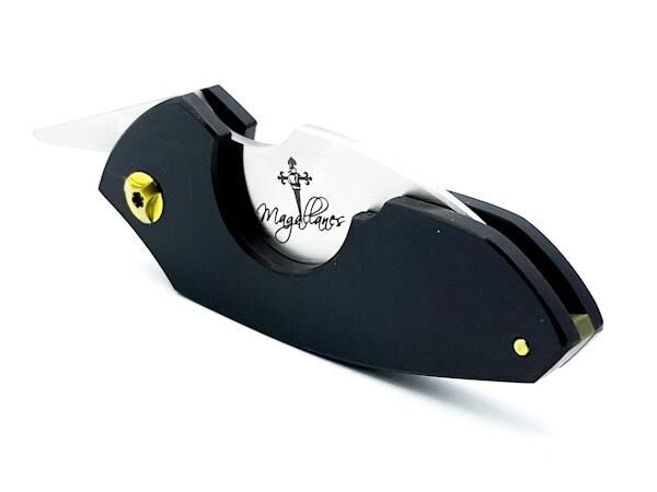 NAVAJAS BARBUDO, Magallanes Zigarren Cutter Tool Messer, schwarze Titangriffe, gelbe Schrauben/Spacer M390 Nr. 10 – Bild 2