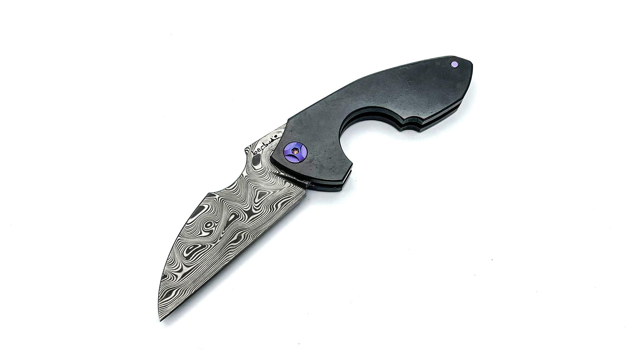 NAVAJAS BARBUDO, Magallanes Cigar Cutter Friction Folder, DAMASTEEL , TITAN, PINKE SCHRAUBEN & SPACER, handgemacht FULL CUSTOM / No. 29 – Bild 2