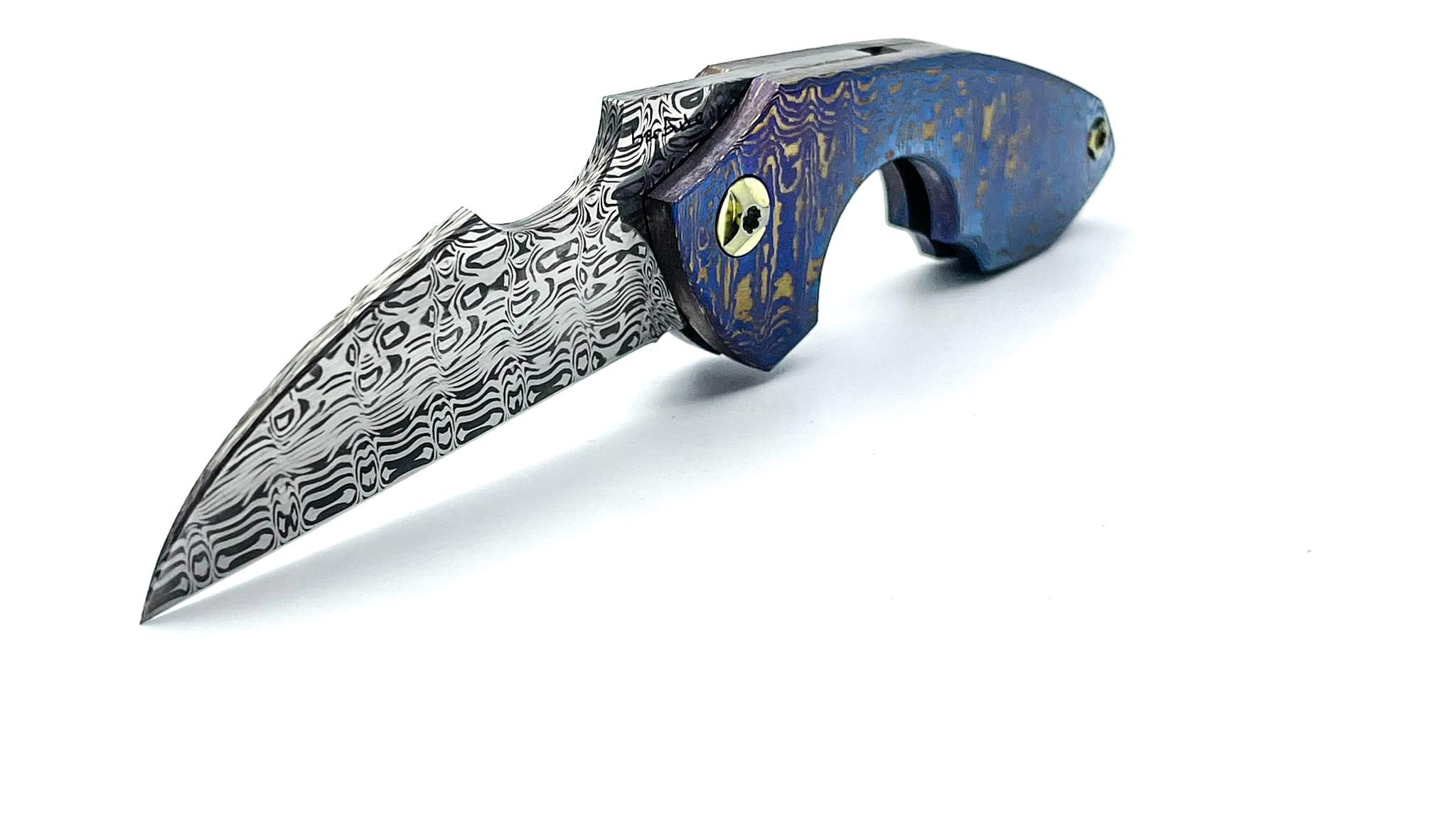 NAVAJAS BARBUDO, Magallanes Cigar Cutter Friction Folder, DAMASTEEL NIDHOGG , TIMASKUS, GELBE SCHRAUBEN & SCHWARZER SPACER, handgemacht FULL CUSTOM / No. 31 – Bild 8