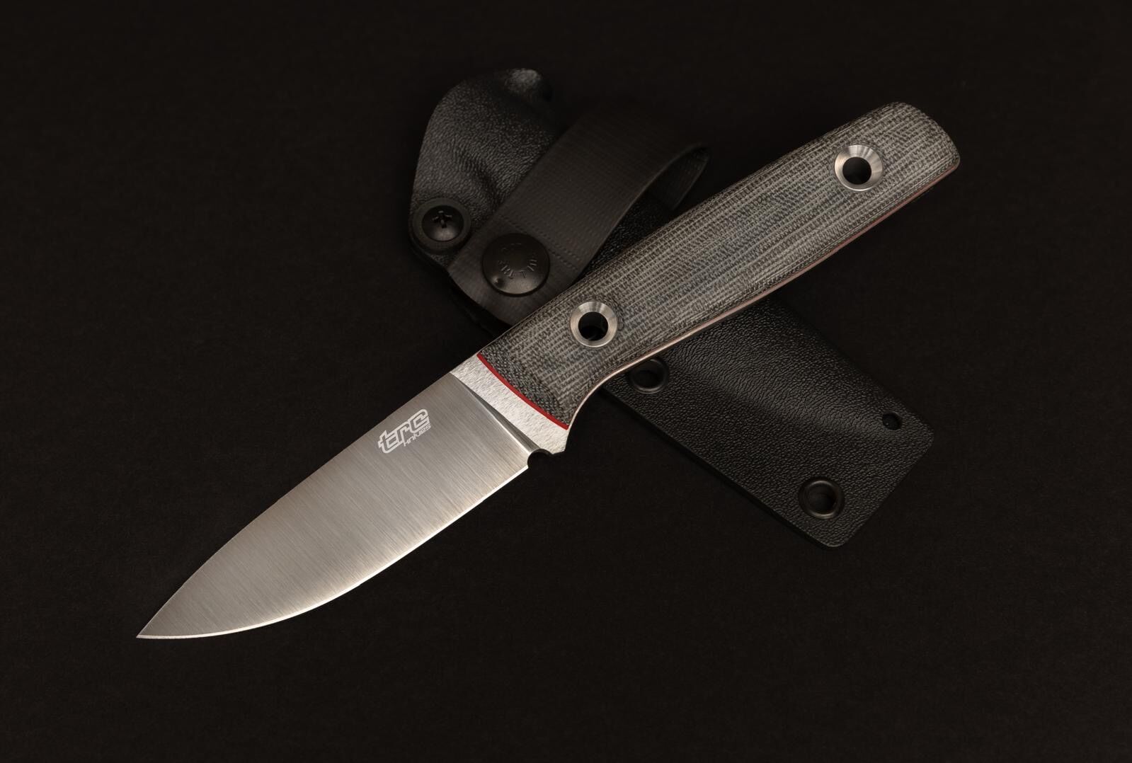TRC Knives Classic Freedom / Satin / M390/ Black Canvas Micarta / Red liner / Kydex – Bild 7
