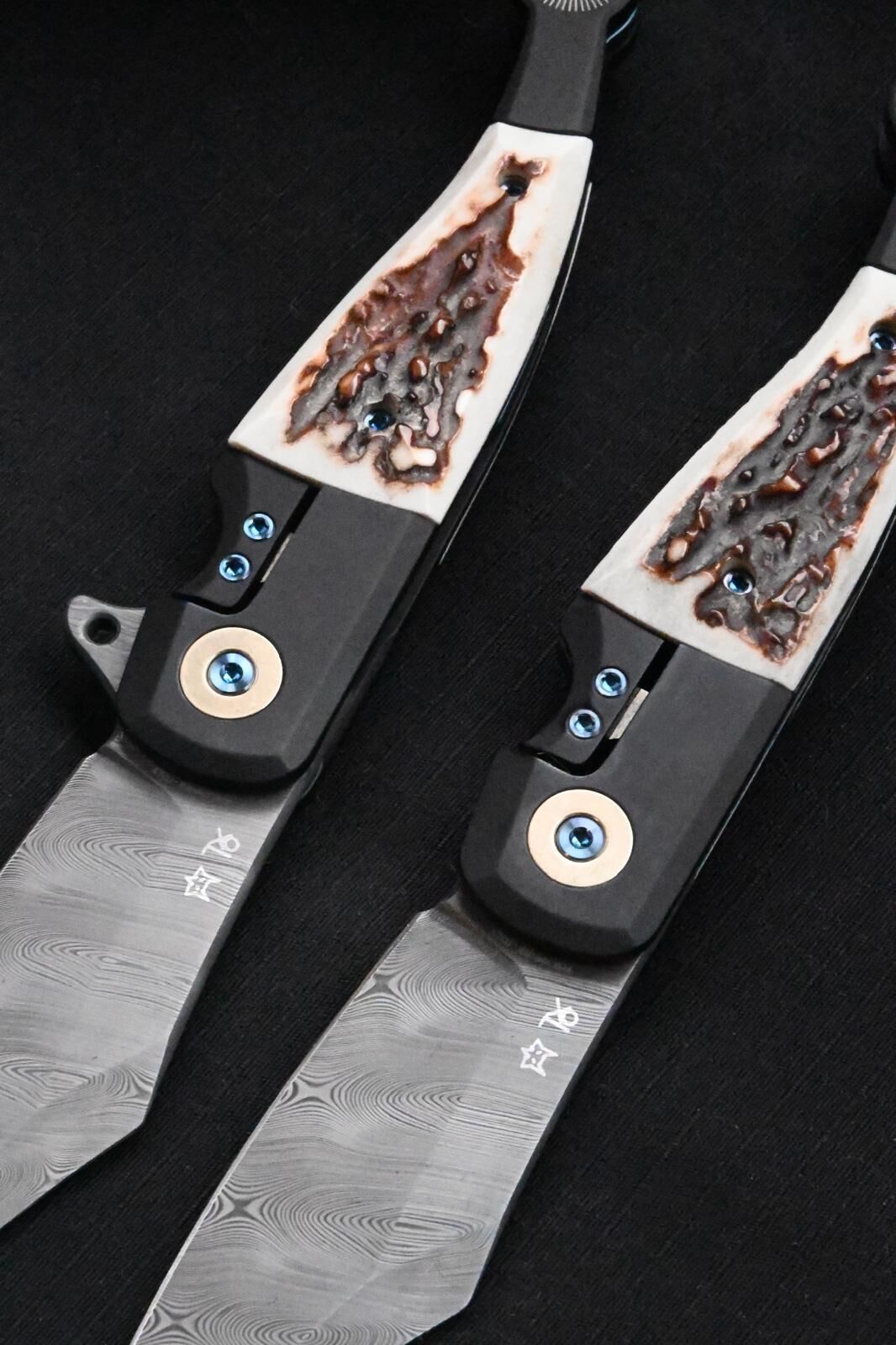 FOX Knives GVP "Gitano" Gen 2 / Damasteel Bjorkmans Twist / Titan PVD Hirschhorn-Inlay (ohne Flipper) – Bild 14