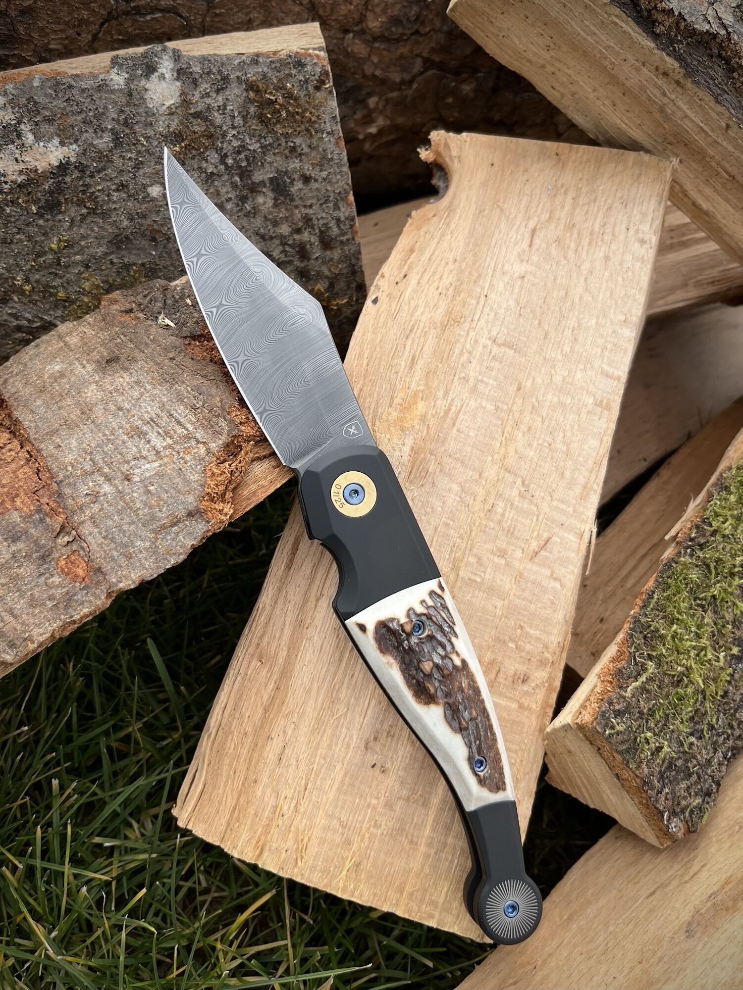 FOX Knives GVP "Gitano" Gen 2 / Damasteel Bjorkmans Twist / Titan PVD Hirschhorn-Inlay (ohne Flipper) – Bild 7