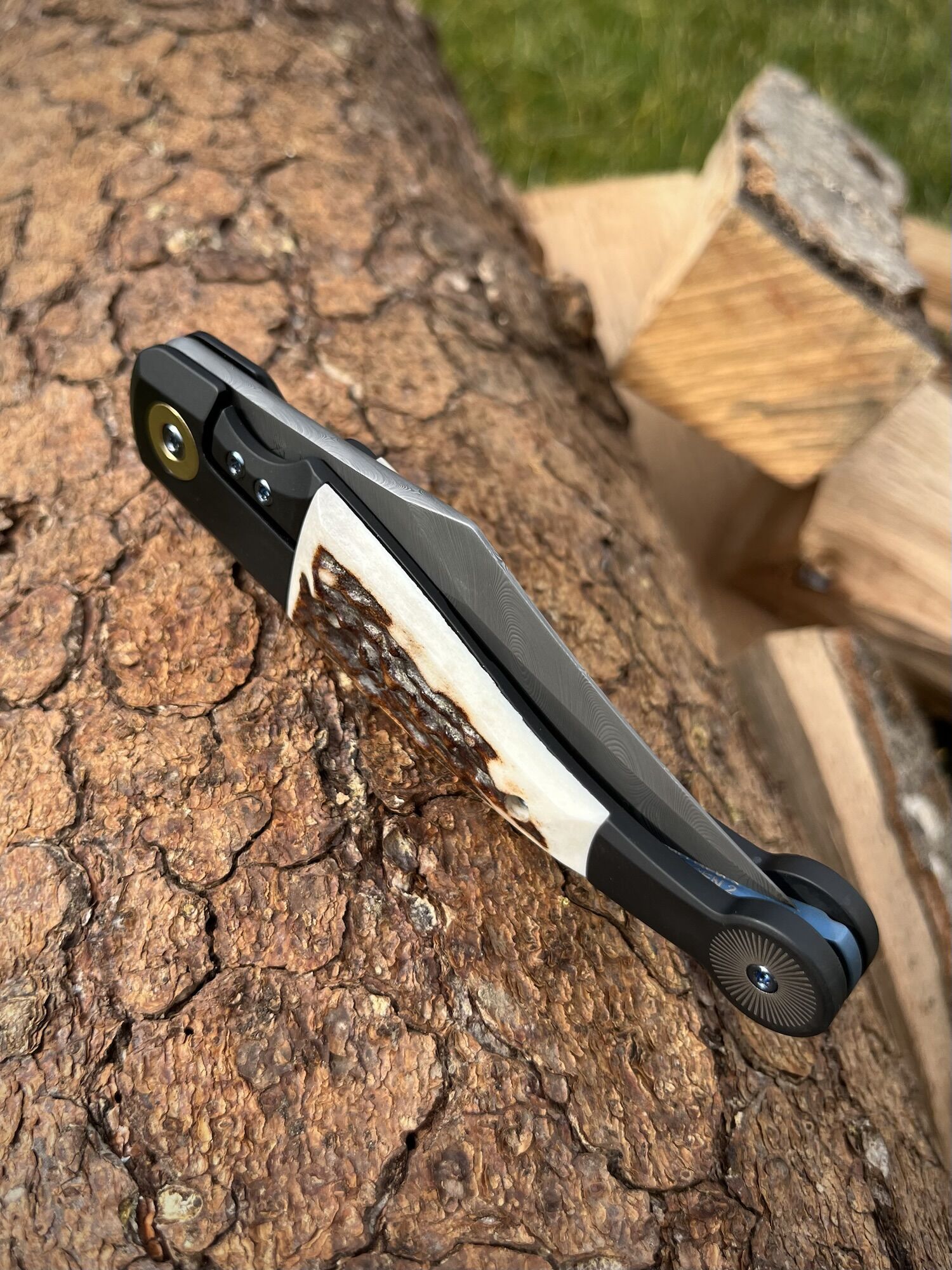 FOX Knives GVP "Gitano" Gen 2 / Damasteel Bjorkmans Twist / Titan PVD Hirschhorn-Inlay (ohne Flipper) – Bild 5