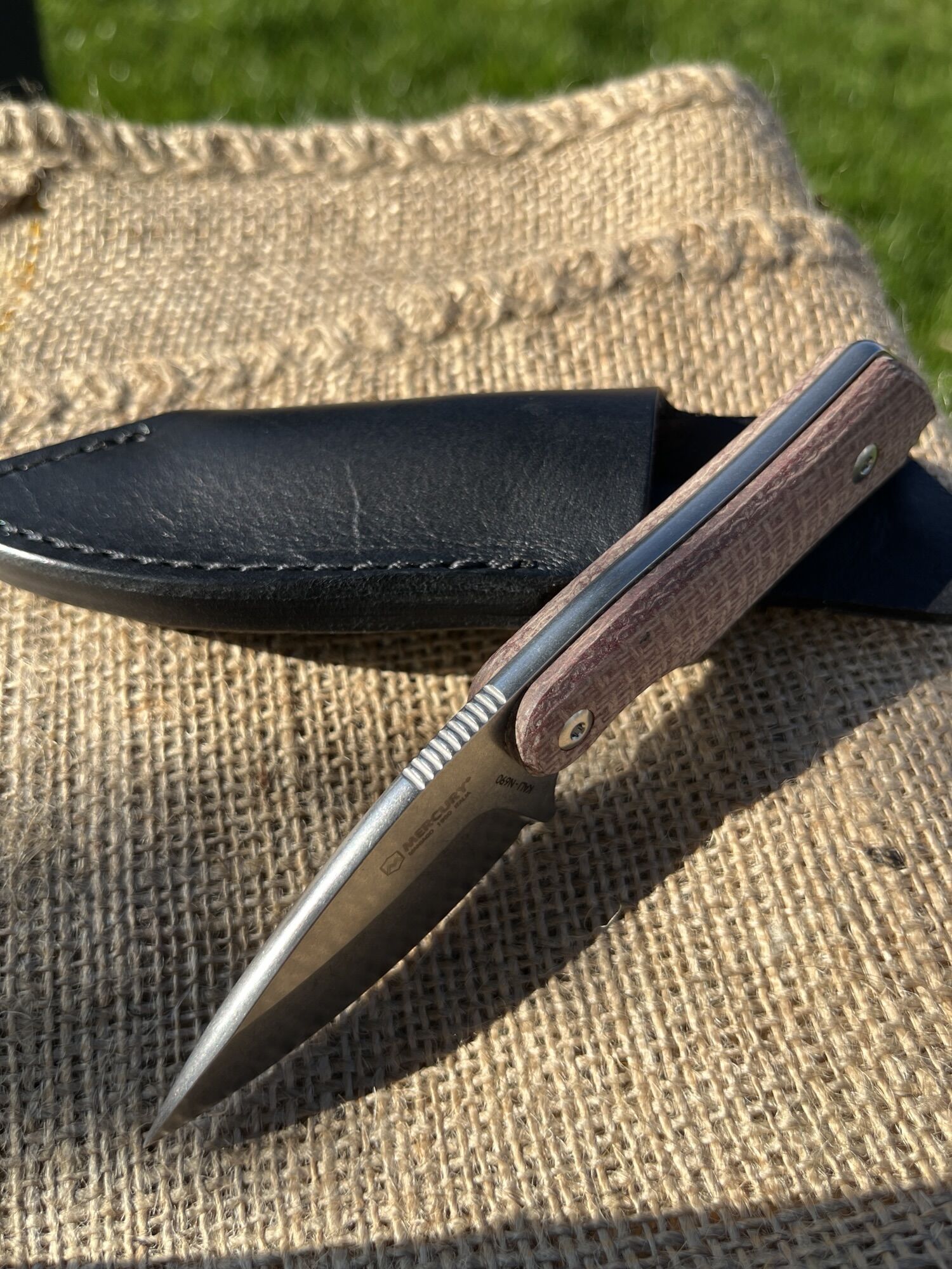 Mercury | Kali | Drop Point N690, Red Burlap Micarta - Image 4
