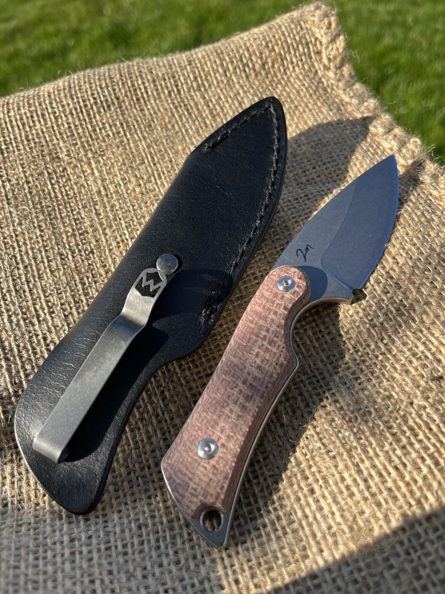 Mercury | Kali | Drop Point N690, Red Burlap Micarta - Image 2