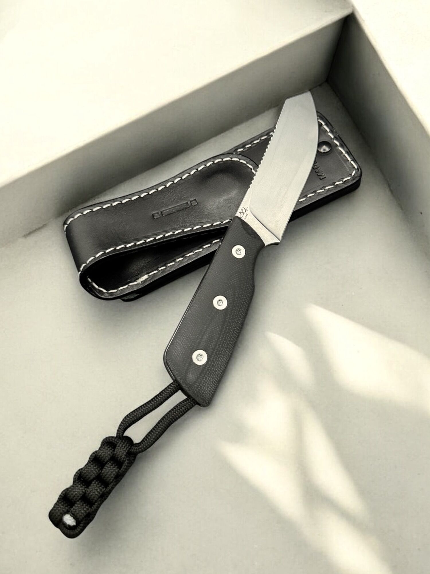 Straight Line EDC "DIGGER" 14C28N / Black G10 – Bild 2
