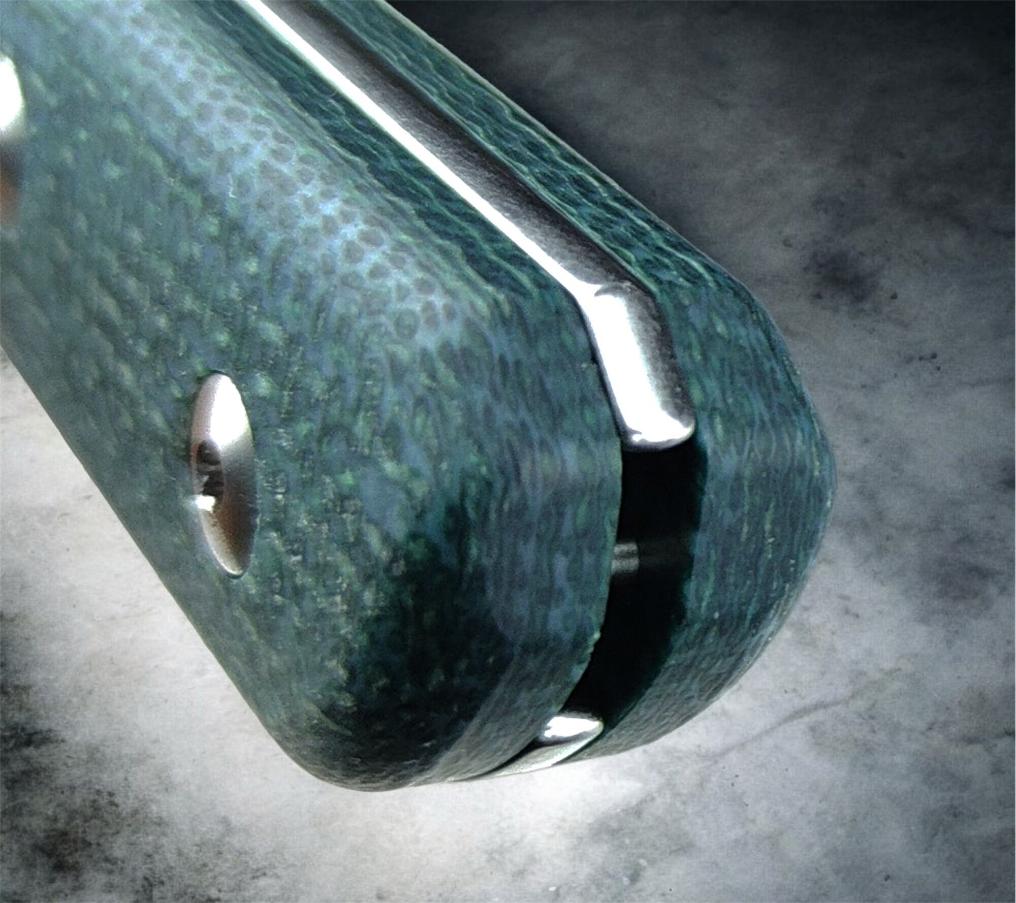 Straight Line EDC | SCORER | Magnacut SW / Green Burlap Micarta - Designed by Igor Bortolussi - Image 4