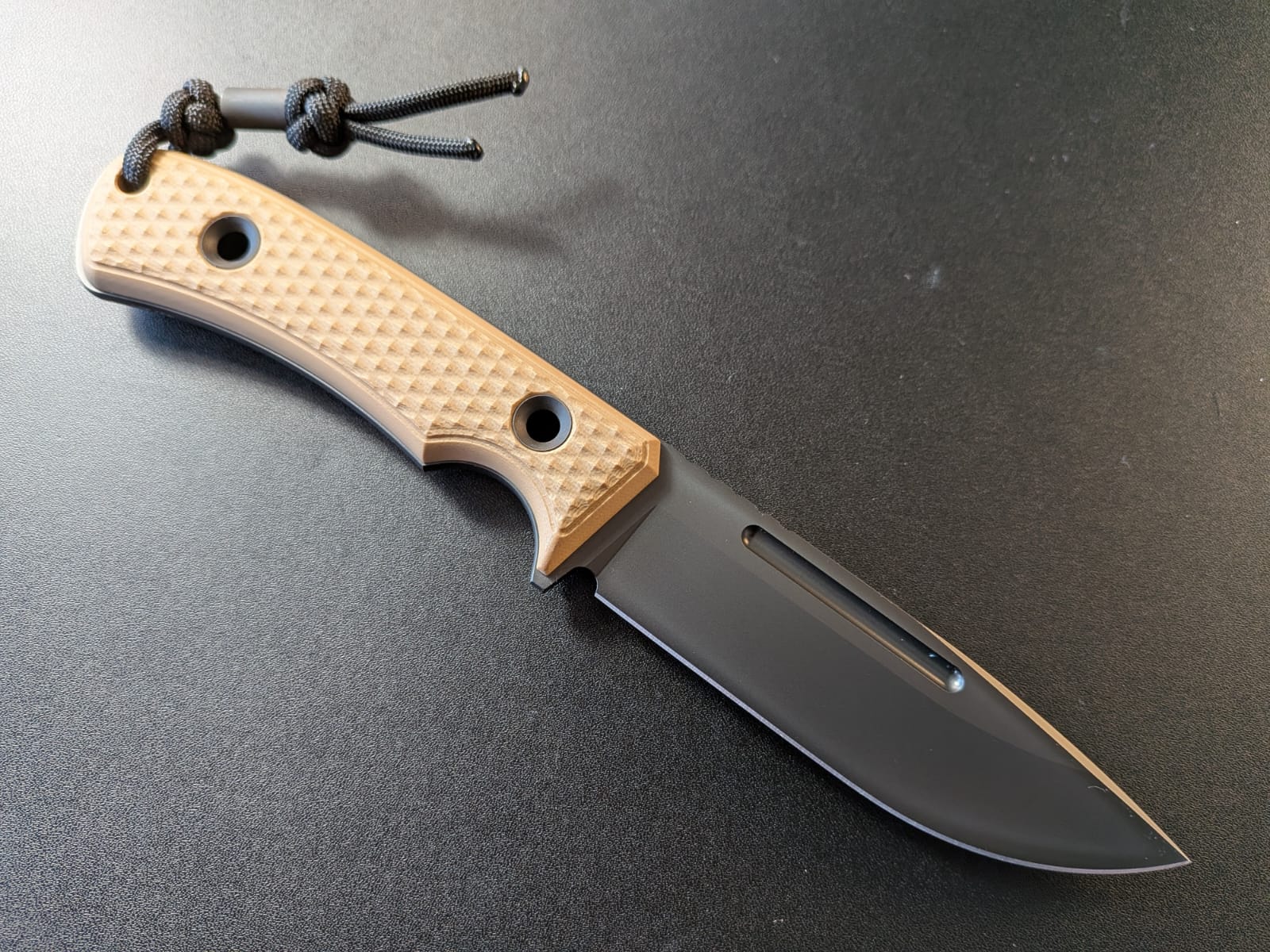 TRC Knives | South Pole | V4E, DLC-Finish, Coyote G-10 & Multicam Black Kydex Sheath – Bild 9