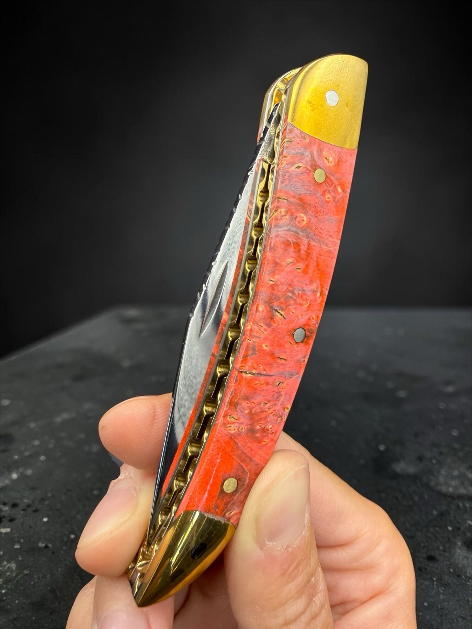 TFG | K.M.A. MASTER WORK Ince | Inlay – Burl | Hand Finished Guilloché - Slipjoint N690 Semi Mirror Polish – Bild 18