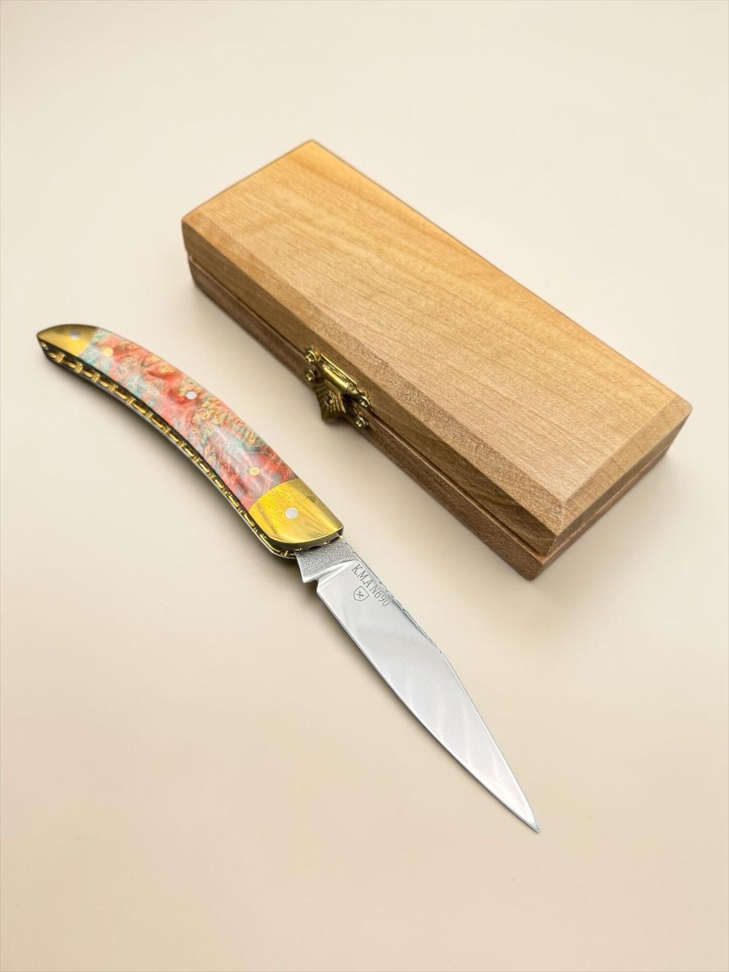 TFG | K.M.A. MASTER WORK Ince | Inlay – Burl | Hand Finished Guilloché - Slipjoint N690 Semi Mirror Polish – Bild 20