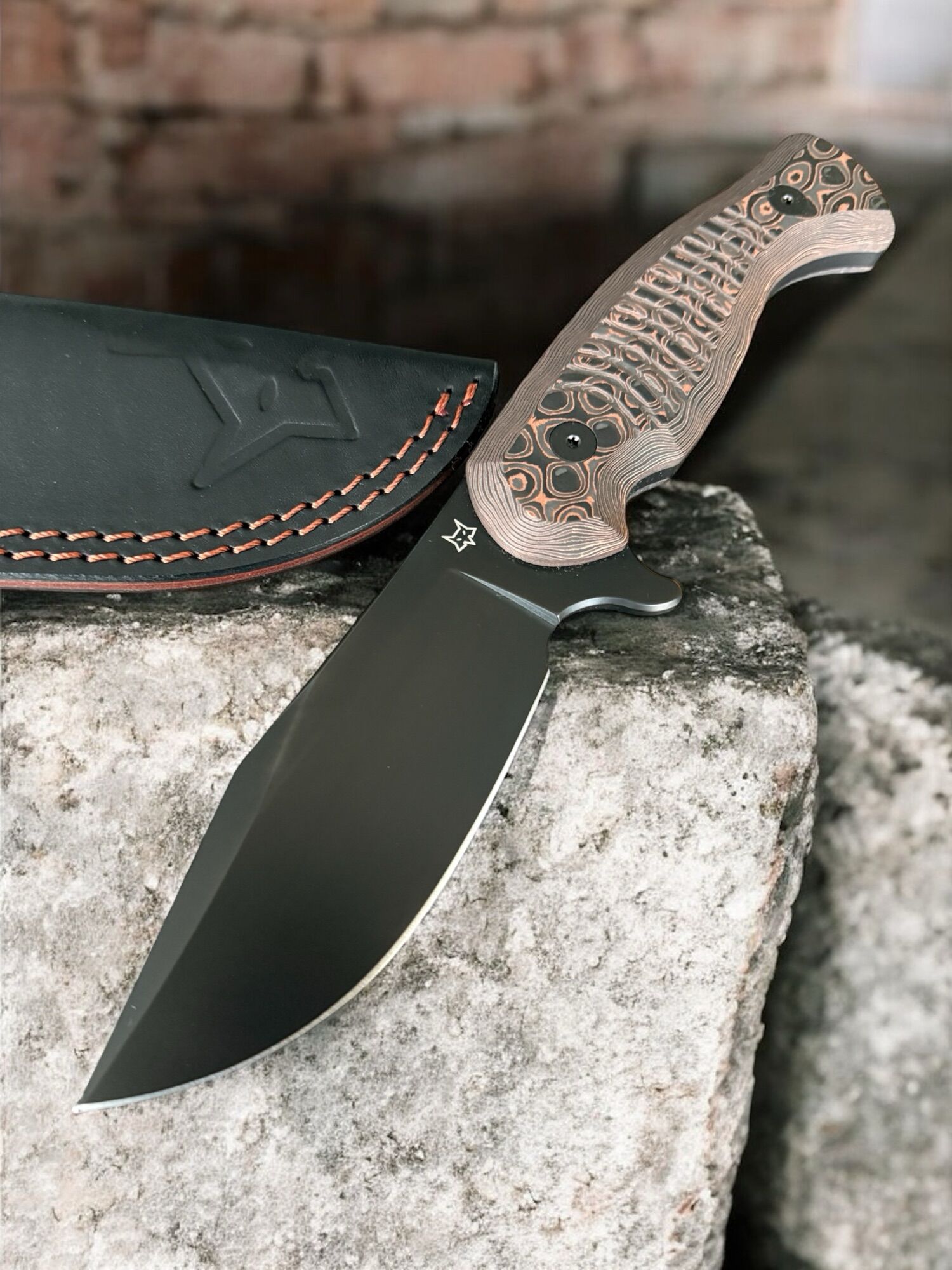 Fox Knives | EASTWOOD TIGER | Fixed - Elmax PVD / Fat Carbon (Uni Cooper) XX/12 LIMITED TFG EDITION - GvP Design - Image 2