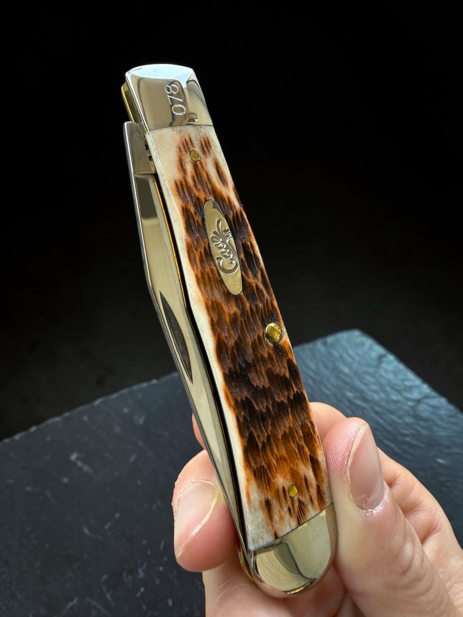 CASE KNIVES | Trapper collector’s set with wooden display case | Amber Bone - xx/100 - Image 5